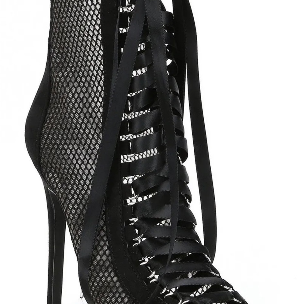 Steve Madden Fuego-Mesh Bootie Size 7 Mesh With B… - image 1